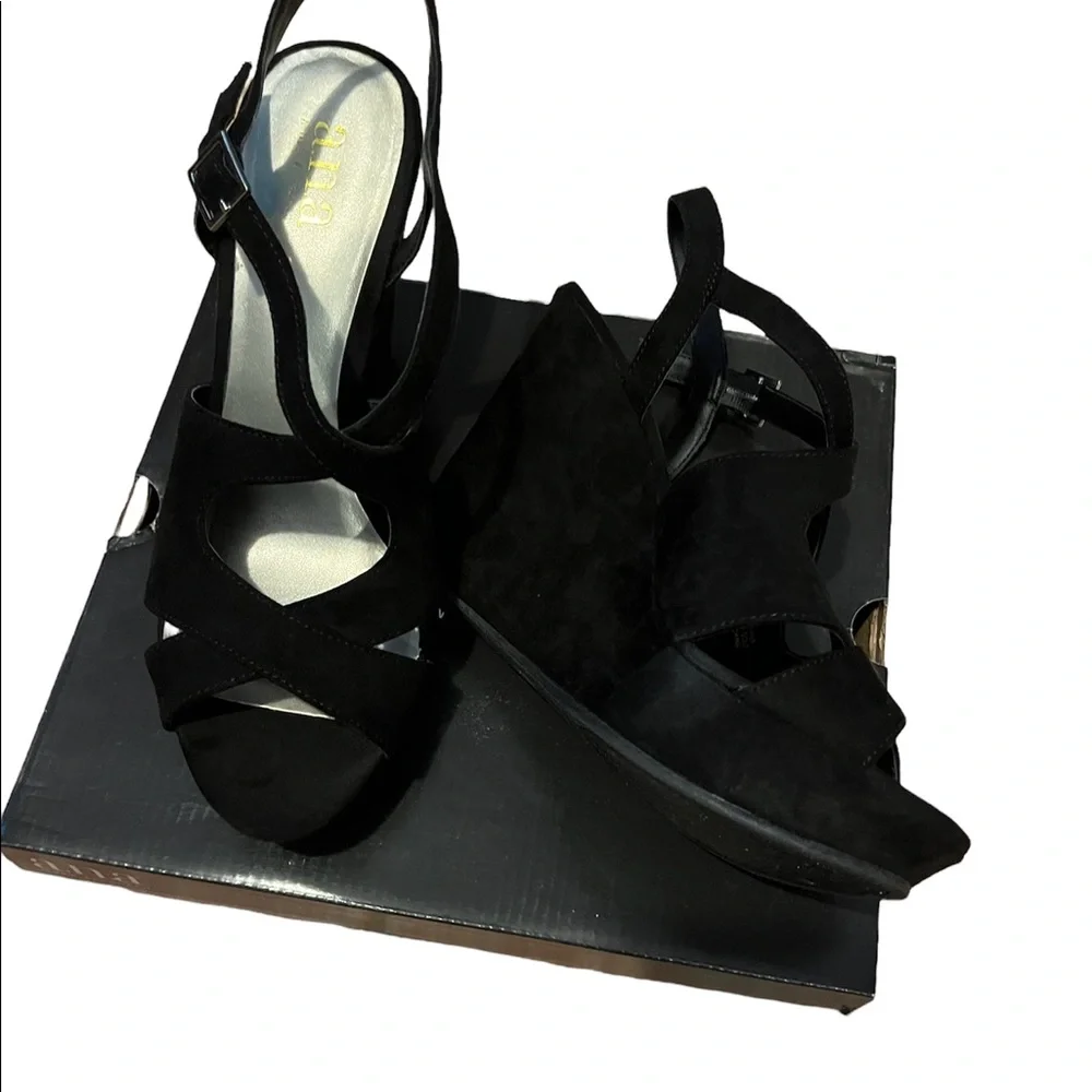 a.n.a platform shoes in black suede